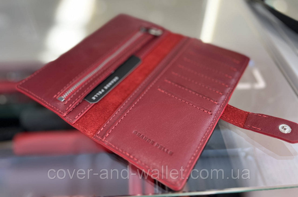 Стильний жіночий купюрник ручної роботи із гладкої шкіри червоного кольору Grande Pelle Київ - фото 10