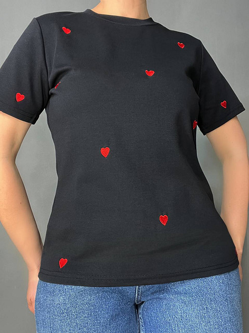 Футболка жіноча A-N 27008 базова з вишивкою сердця, чорний, one size Київ - фото 3