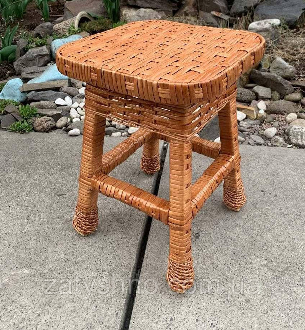 Стільчик низький плетений кавовий Київ - фото 2