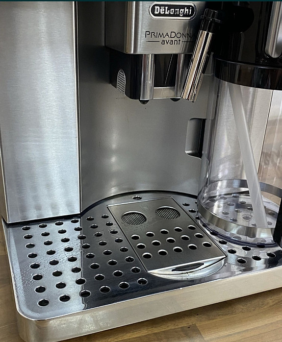 Кофемашина Delonghi PrimaDonna AVANT Киев - изображение 1