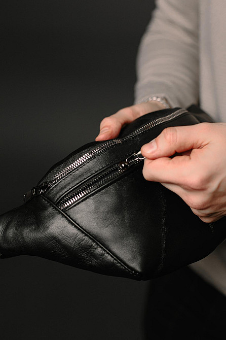 Чоловіча сумка-бананка на пояс з натуральної шкіри ST004 (Чорна) Суми - фото 8