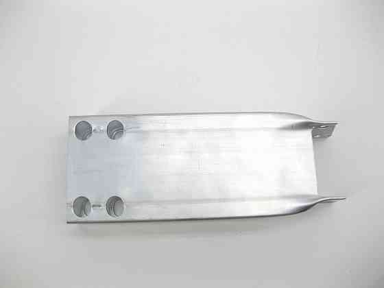 Mercedes-Benz  A2136200295 Новий правий кронштейн підсилювача бампера E-Class W213 E-class W213 E-class S213 Одеса