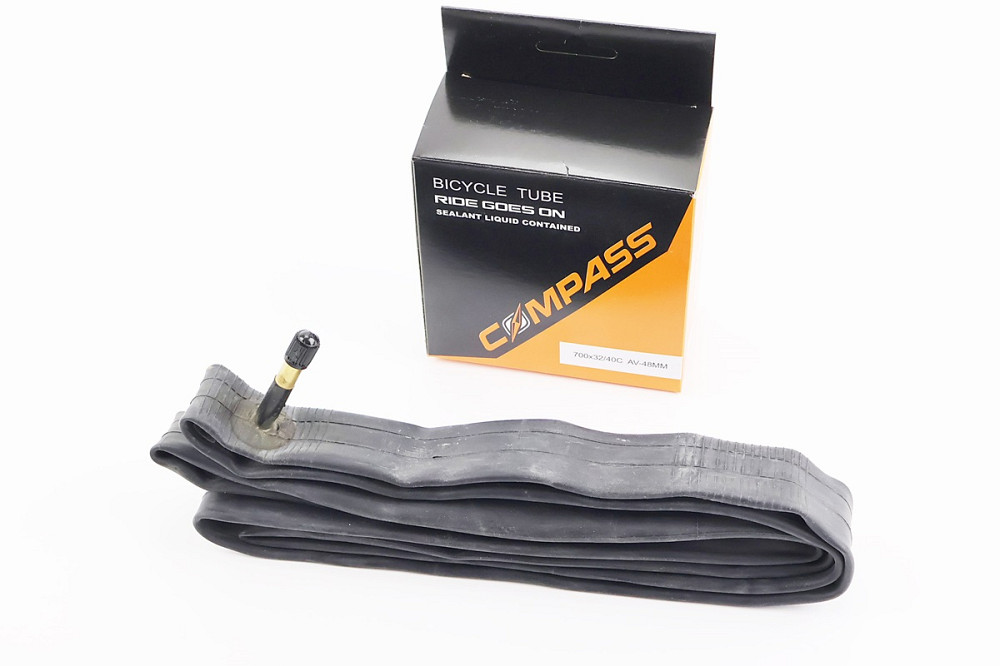 Камера 28" 700x32/40C з герметиком (ніпель Schrader AV-48) COMPASS Киев - изображение 1