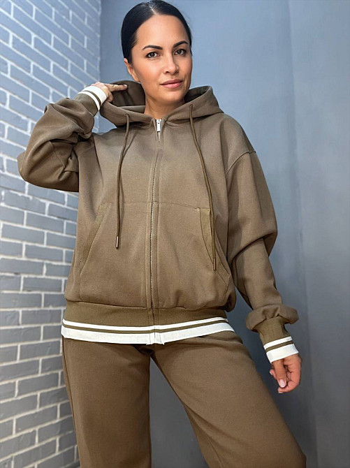 Костюм женский A-N 2743 брюки джоггеры и худи с карманами на молнии с резинка с капюшоном с белой полоской коричневый, коричневый, XL Киев - изображение 2