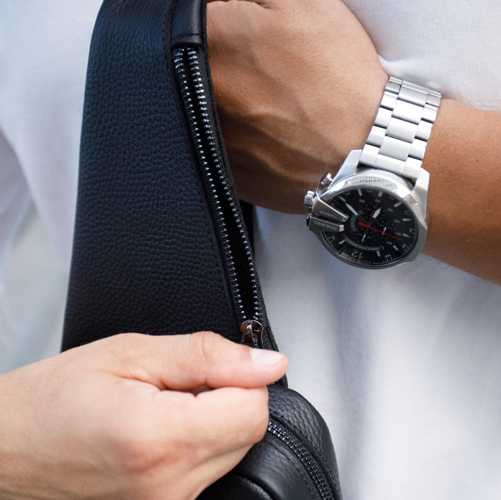 Нагрудна слінг сумка чоловіча з натуральної шкіри містка зручна, чорнаMasterSem Київ - фото 7