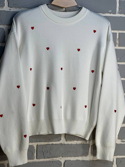 Светр жіночий A-N 7075 оверсайз широкий вишиті серця, білий, one size Київ - фото 5