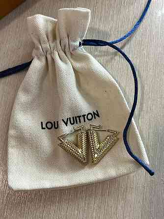 Луї Віттон сережки / Louis Vuitton сережки у формі трикутника Одеса