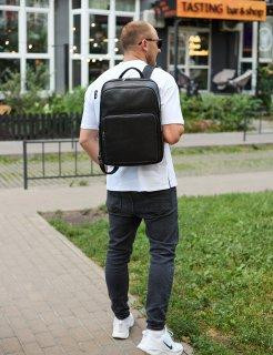 Класичний чоловічий рюкзак зі шкіри 42х30х16, практичний аксесуар для ноутбука та документів, чорний Київ - фото 4