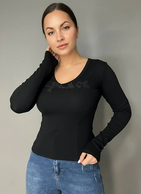 Лонгслів жіночий A-N 25079 рубчик реглан v-виріз з написом принт корсетні шви one size, чорний, one size Київ - фото 17