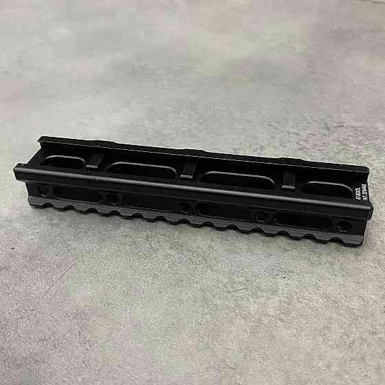 Компенсатор висоти Leapers UTG Universal, H: 19 мм, L: 140 мм, 13 слотів Weaver/Picatinny (MT-RSX7L) Київ