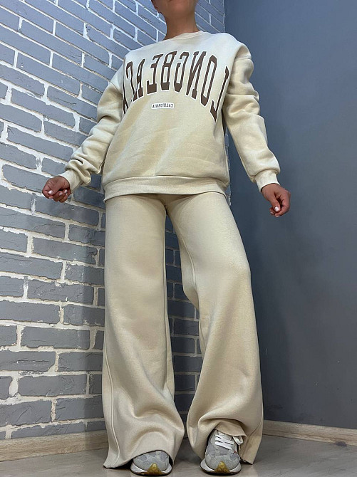 Костюм жіночий Quzen 388-488 подовжений світшот напис брюки палаццо широкі утеплений на флісі світло Одеса - фото 8