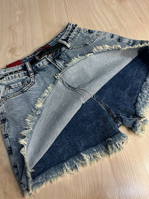 Шорты юбка женские джинсовые Vanver 8103 с бахромой короткие пояс-цепь голубые, голубой, 28, 28, 76 см, 108 см Киев - изображение 13