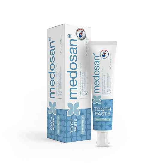 Отбеливающая зубная паста для чувствительных зубов SensiWhite Medosan 40 мл Киев
