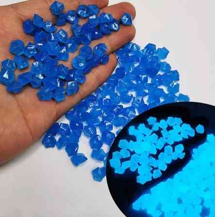 Декоративні фосфорні камені 200 гр 7 мм синій Київ