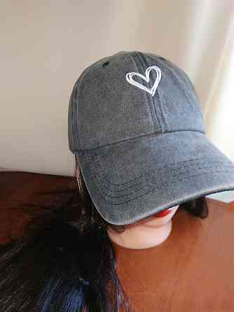 Бейсболка з вишивкою "Серце" Харків