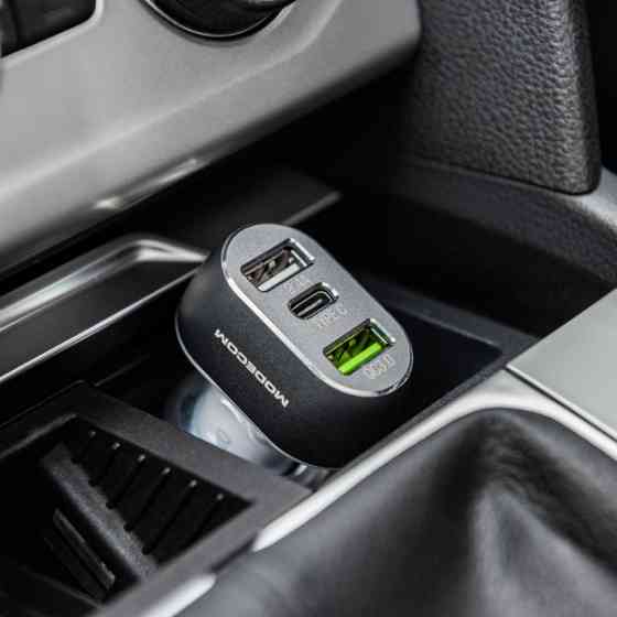 Автозарядка 3xUSB (USB-C, 2xUSB-A) PD/QC3.0 біла Modecom (ZT-MC-CU2C1-07) Киев