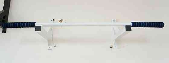 Турник настенный прямой 1 хват Спортивные стенки и турники для дома Белый Киев