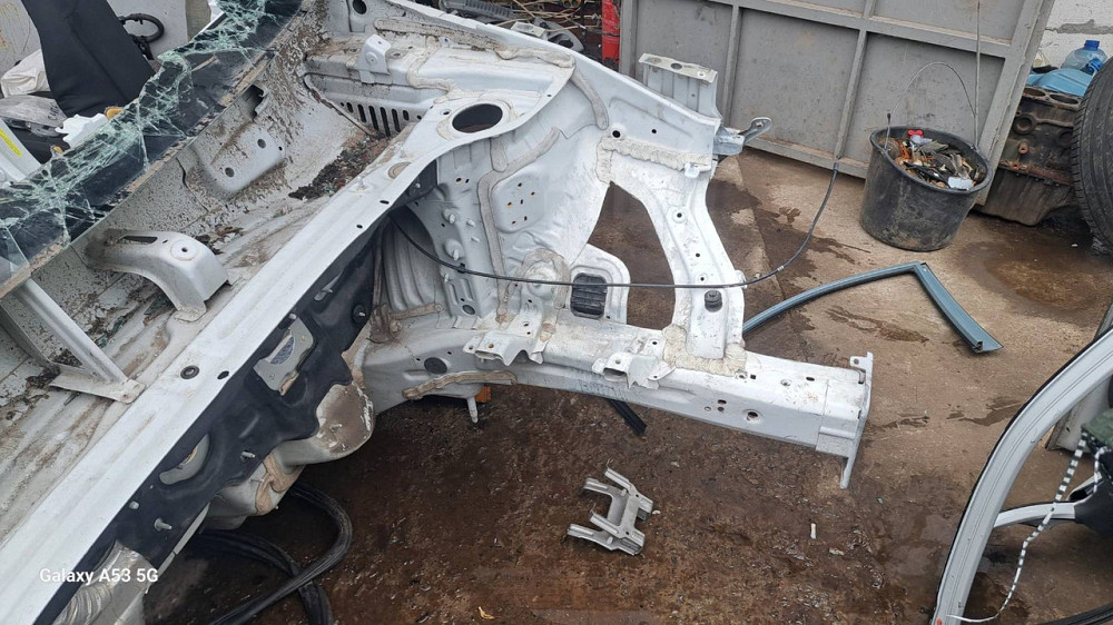 Hyundai Kona 2018-2023 Передня права чверть Київ - фото 1