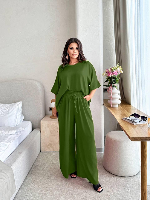 Женский легкий оверсайз костюм двойка: футболка и штаны жатый шелк 3XL/7XL, Хаки Одесса - изображение 1