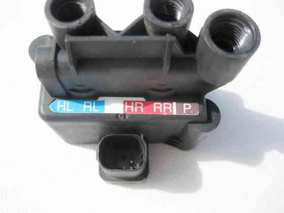 Mercedes-Benz  A2513200158 Блок клапанів пневмопідвіски CLS C218 E-Class S213 R-Class W251 Одеса