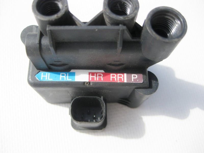 Mercedes-Benz  A2513200158 Блок клапанів пневмопідвіски CLS C218 E-Class S213 R-Class W251 Одесса - изображение 5