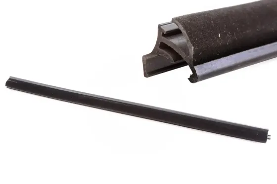 Уплотнитель опускного стекла 2110 нижний БРТ внутренний задний Винница