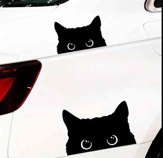 Вінілова наклейка чорний кіт що підглядає для авто, ноутбука та скла Київ
