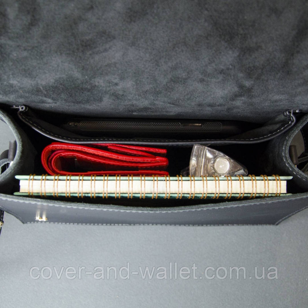 Якісна жіноча шкіряна сумка на магнітній застібці чорного кольору Grande Pelle 770710 Київ - фото 8