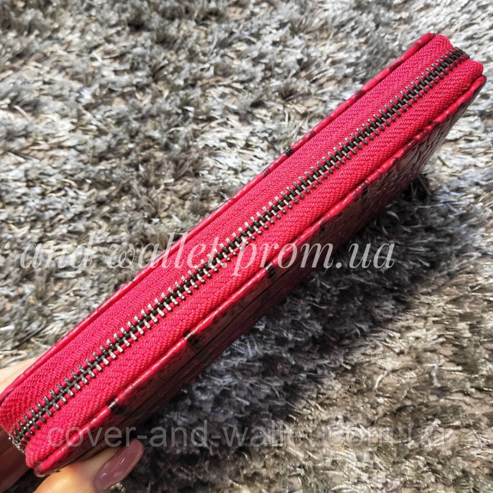 Червоний жіночий гаманець на блискавці з тисненням під крокодила Київ - фото 3