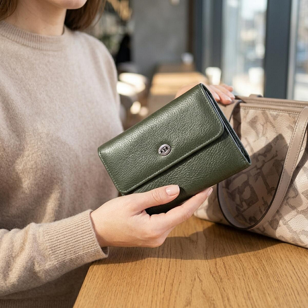 Жіночий гаманець середнього розміру із натуральної шкіри ST Leather 23074 Зелений Київ - фото 12