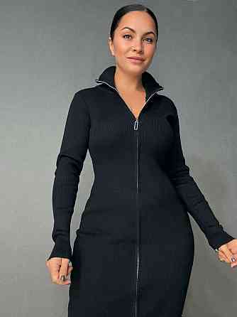 Платье женское Joy One 421 вязаное длинное на молнии в рубчик, черный, one size Киев