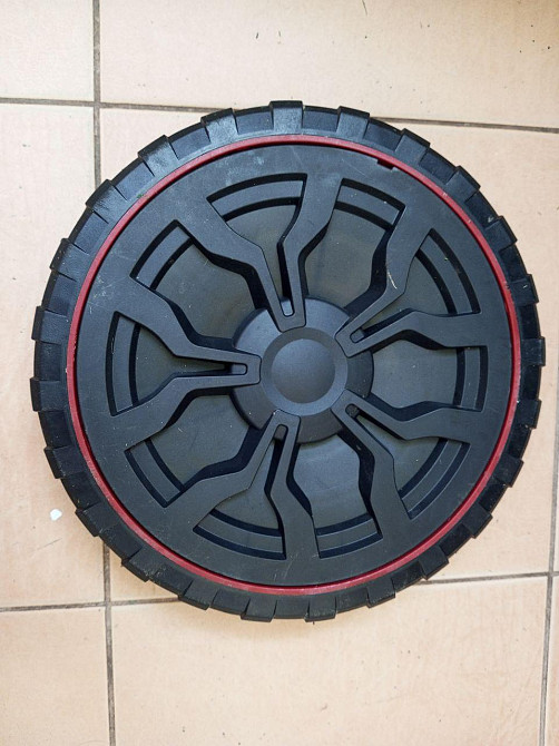 Колесо Аккумуляторной бесщеточной газонокосилки PARKSIDE PERFORMANCE PRMA 40-LI B2 Б/У Полтава - изображение 1