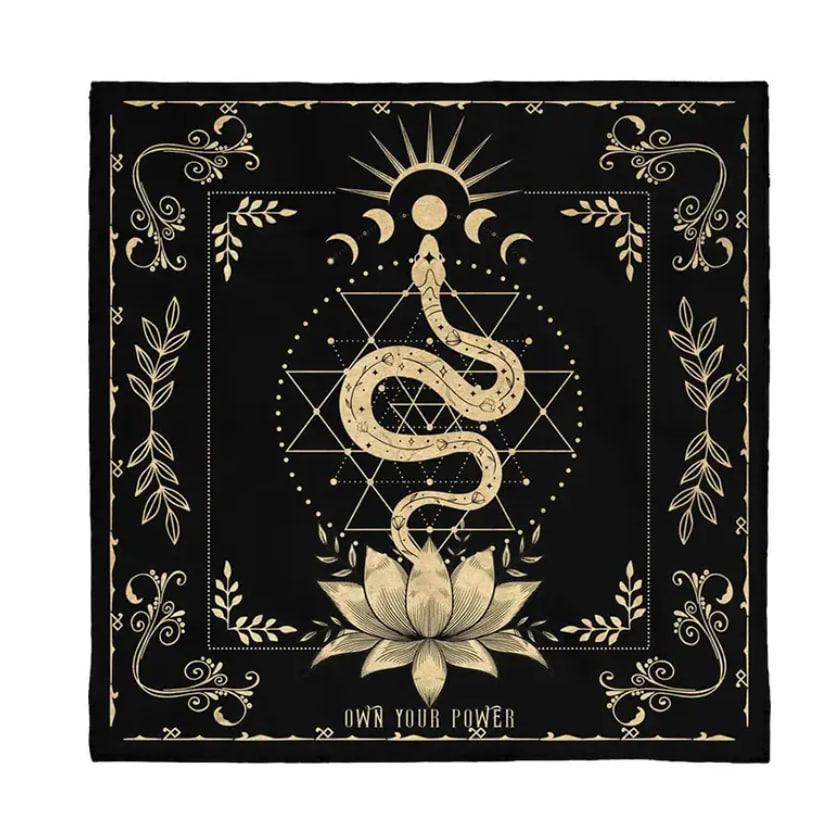 Алтарная скатерть для карт Таро и Рун. Скатерть для гадания 49*49 см. Скатерть для таро со змеей и ф Киев - изображение 2