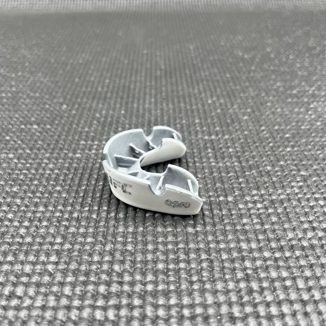 Капа OPRO Silver UFC дитяча (вік до 10) White/Silver (ufc.102515003) Кам'янське - фото 9