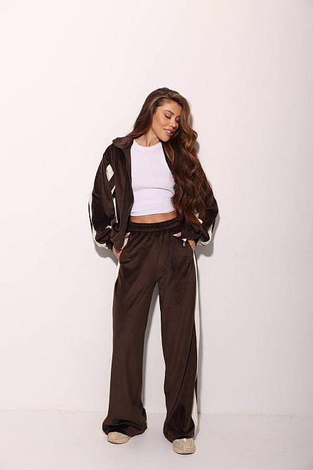 Женский велюровый прогулочный костюм с контрастными вставками. Одесса - изображение 4