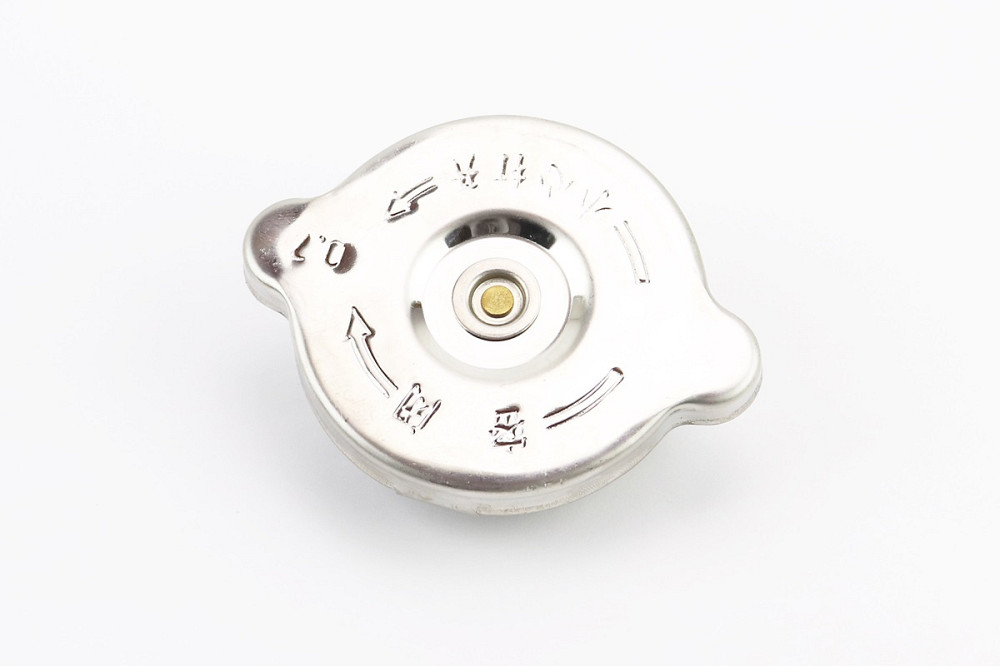 Кришка радіатора під горловину до D-66mm, d-клапана 45mm Бершадь - изображение 1