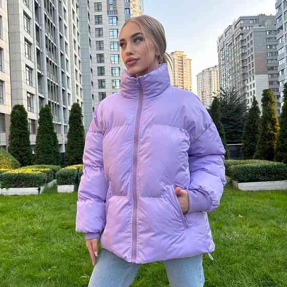 Лавандовая теплая зимняя куртка пуховик с большими секциями и высоким воротником стойкой (пуффер), 48-50 Лубны