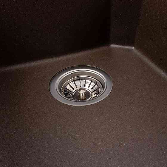 Мийка гранітна темна скеля VALESO 7950 VIATRIX (дві чаші, матова) Коломыя