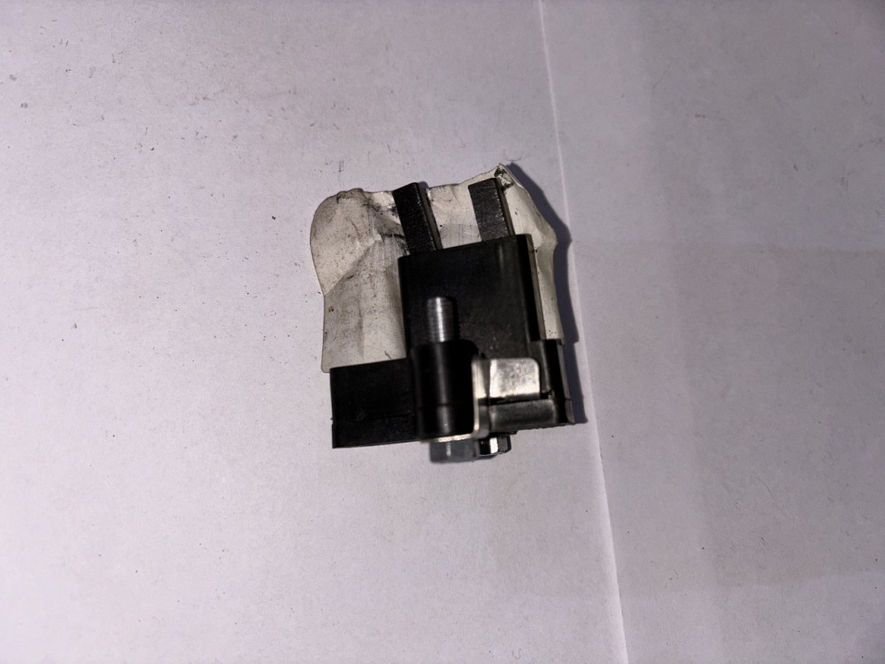 Щеткодержатель генератора ГАЗ Г250Г3.3701010. Харьков - изображение 1