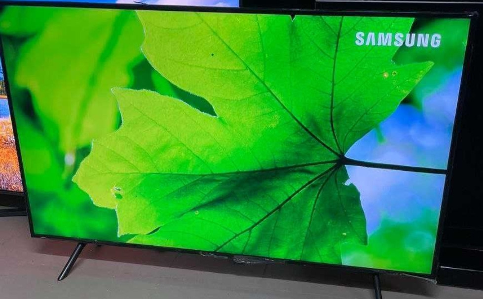 Телевизор Безрамный: 75