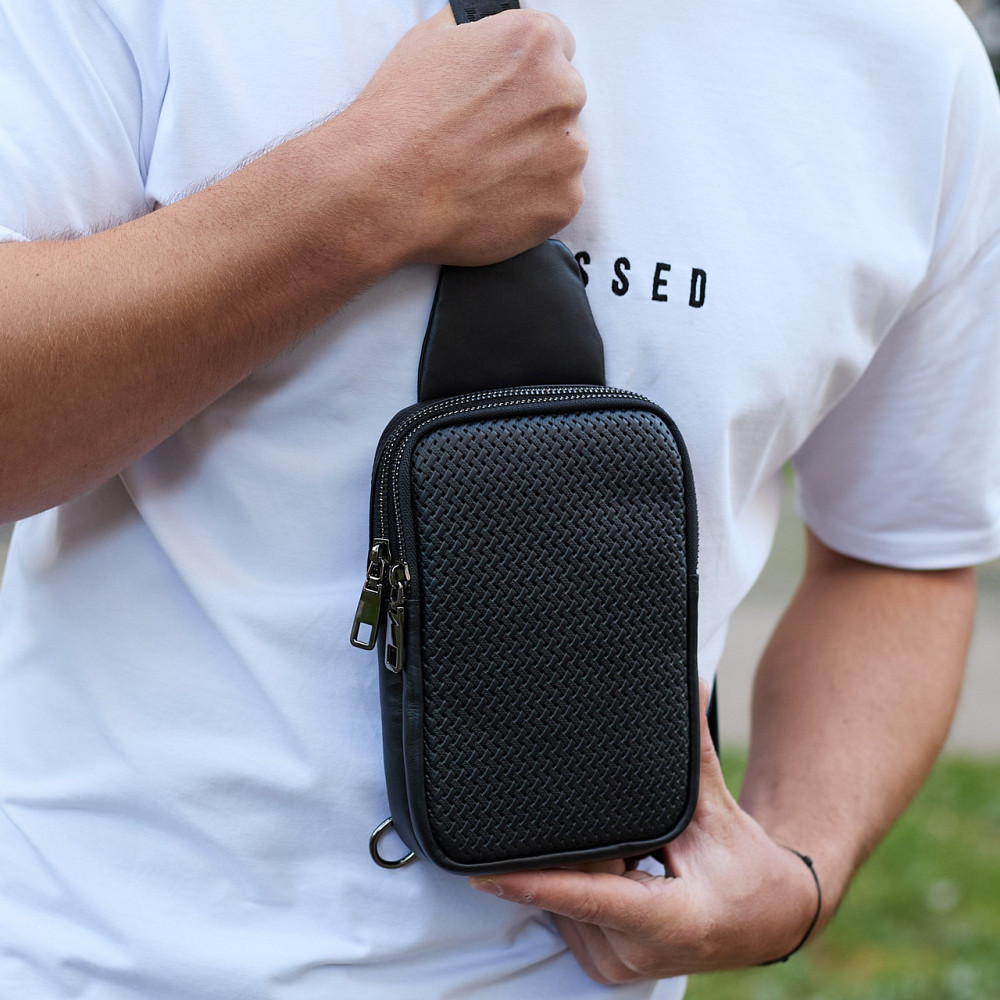 Чоловіча чорна сумка-слінг з візерунком для телефону Київ - фото 2