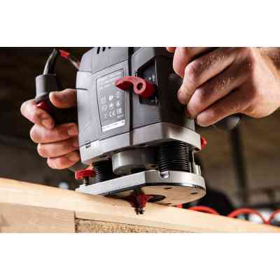 Фрезер Graphite 1300Вт, цанга 6-12мм, 28000об/хв (59G717) Вінниця