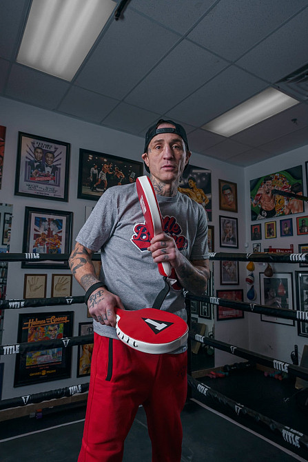 Боксерські ракетки TITLE Boxing Punch Training Paddles Red Каменское - изображение 8