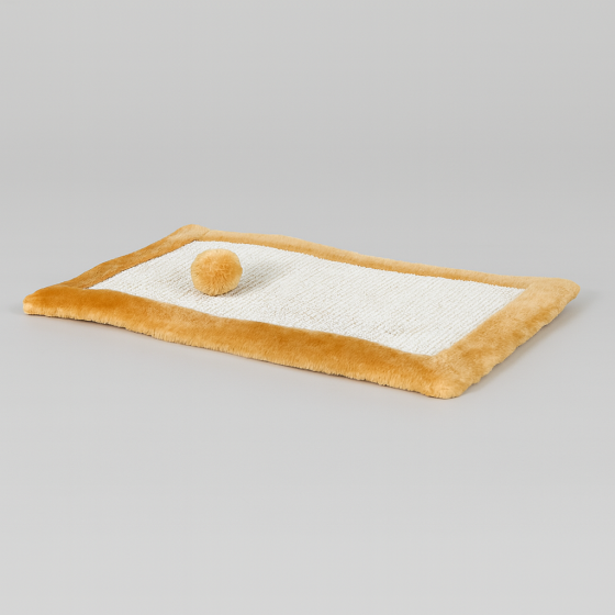 Дряпка-килимок Trixie для котів з іграшкою на мотузці бежева 55х35 см Київ