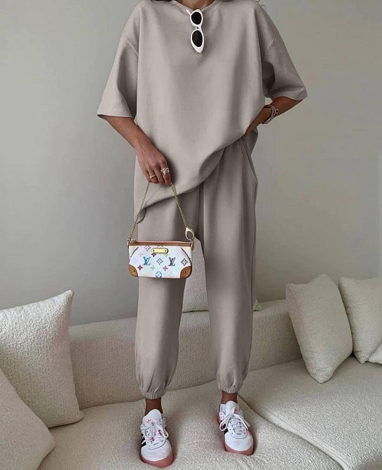 Жіночий повсякденний костюм двійка футболка і штани Сірий 46/48 Харків - фото 1