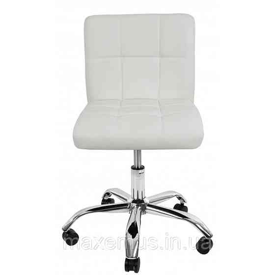 Офисное кресло для работы за компьютером B-532 ортопедическое кресло для дома и офиса белое Мостиска