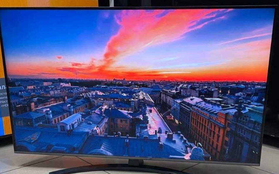 Телевизор Безрамный: 55