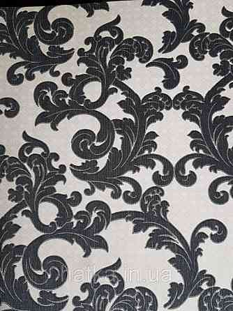 Шпалери вінілові на флізелін метрові Marburg Kingdom 31508 вензелі завитки чорні фон білий з сріблом Київ
