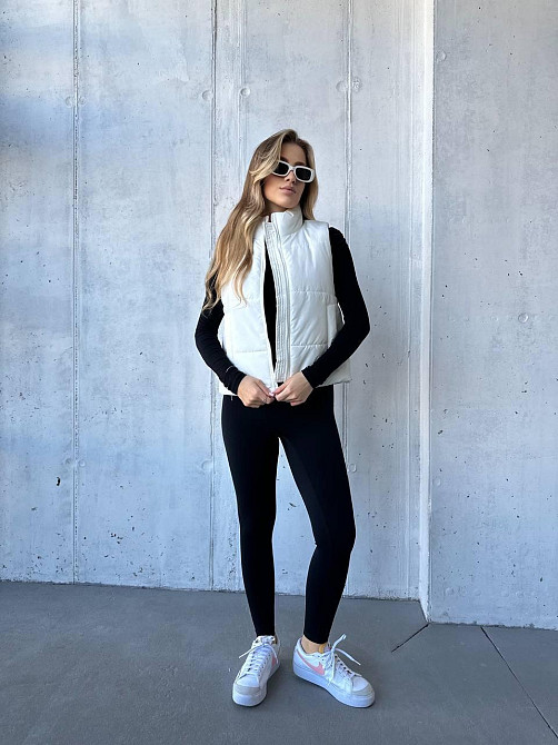 Жіноча тепла жилетка на блискавці плащівка емі на силіконі Білий, 46/48 Одеса - фото 10