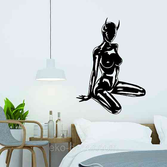 Декоративное настенное Панно «Девушка», Декор на стену 100*79 см, Черный Киев